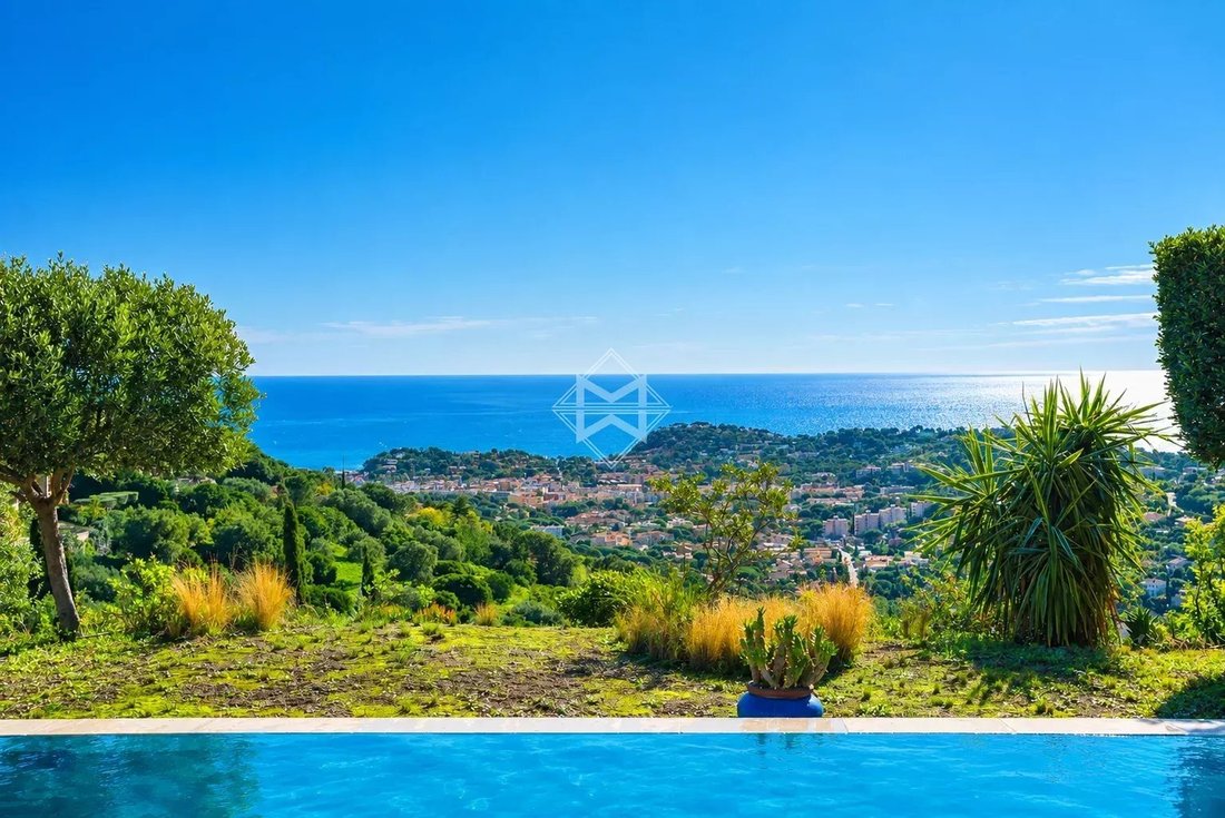 Villa in Nord, Cavalaire-sur-Mer, France 2 - 17063976