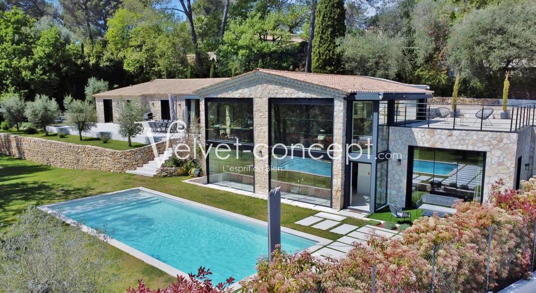 Villa in Valbonne, Provence-Alpes-Côte d'Azur, France 1 - 18950053