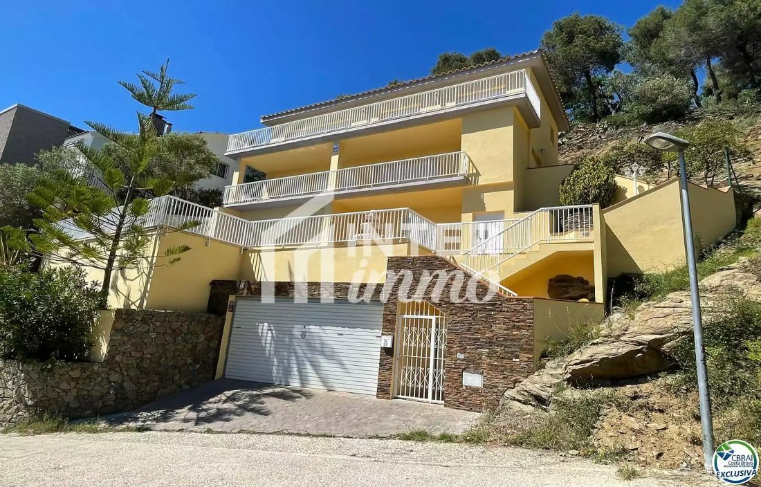 House in Roses, Catalonia, Spain 2 - 18934488