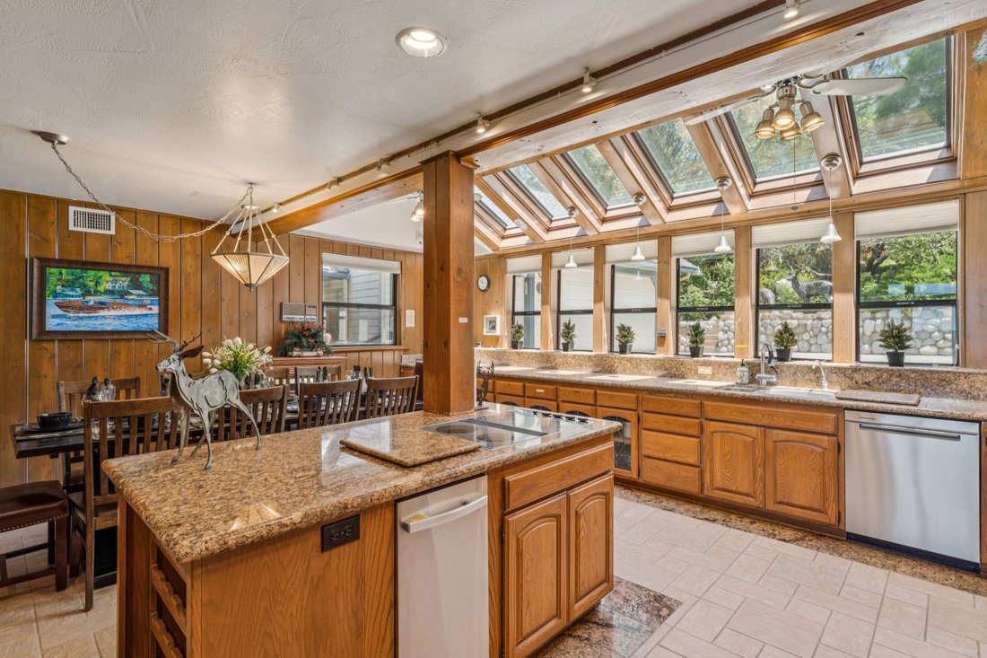 House in Lake Arrowhead, California, United States 4 - 18950700