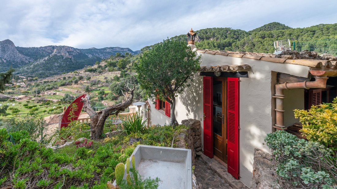 Townhouse in Bunyola, Balearic Islands, Spain 1 - 18953025