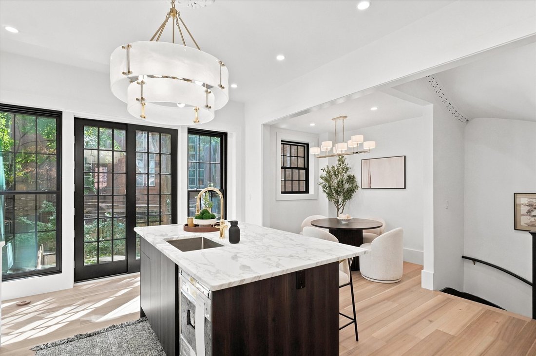 Condo in Boston, Massachusetts, United States 5 - 18948954