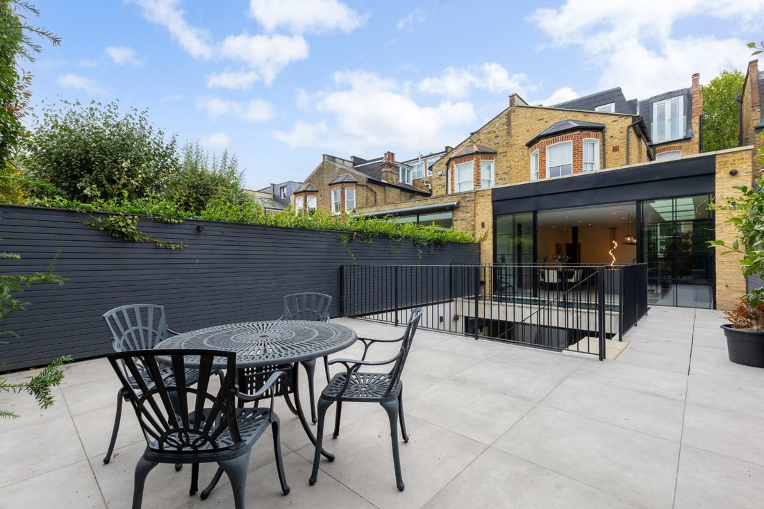 House in Fulham, Hammersmith and Fulham, England 3 - 18949394