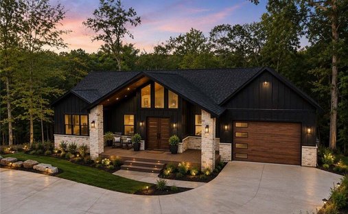 House in West Union, South Carolina, United States 1