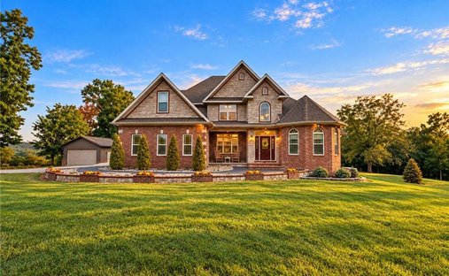 House in Maysville, Arkansas, United States 1