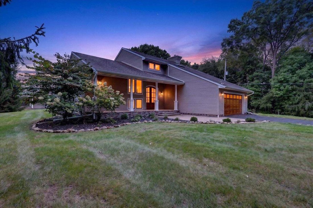 House in Marshall, Michigan, United States 2 - 18949203