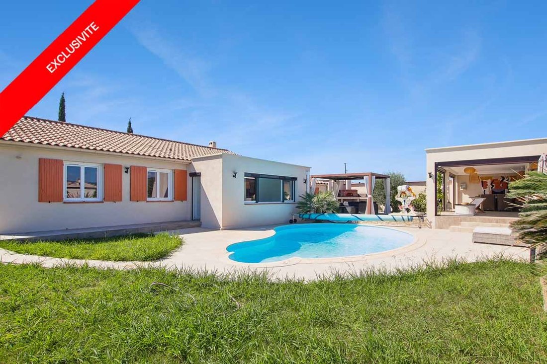 House in Partie Nord-Ferrieres-Cadenades-Rouviere, Le Muy, France 1 - 18950075