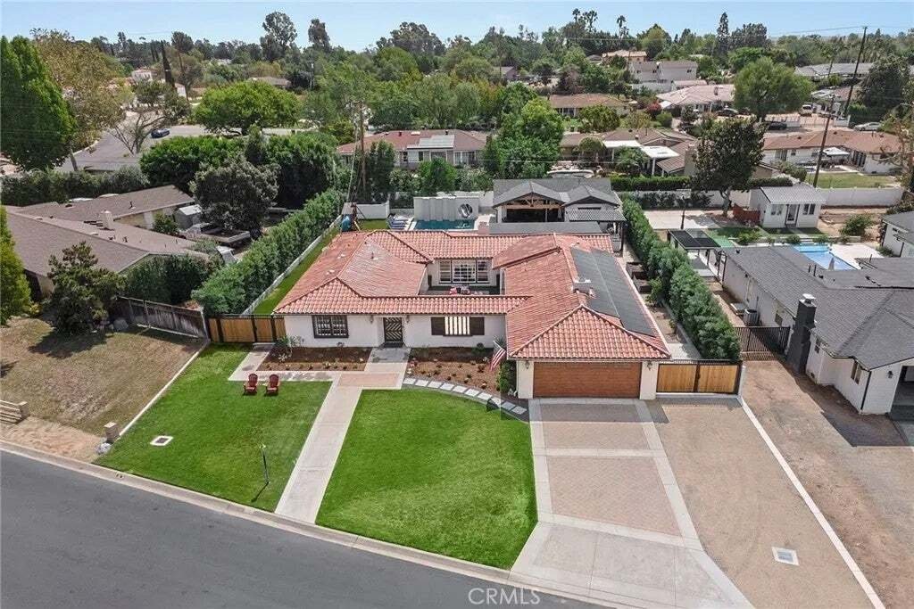 House in Fullerton, California, United States 4 - 18953503