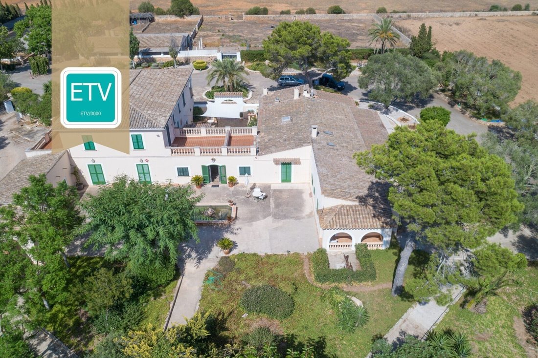 Finca in Llucmajor, Balearic Islands, Spain 1 - 18949789