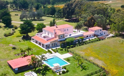 Villa in La Capuera, Maldonado Department, Uruguay 1