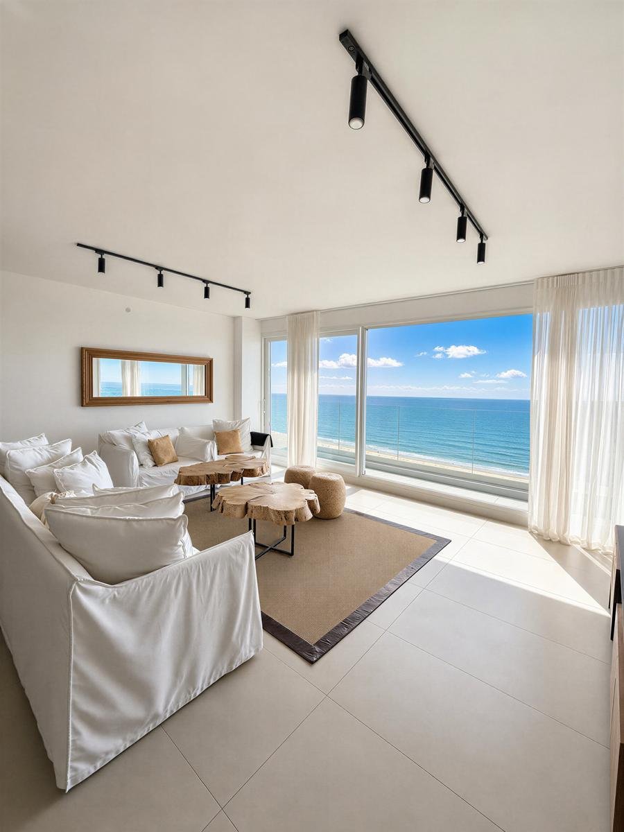 Apartment in Punta del Este, Maldonado Department, Uruguay 1 - 18667311