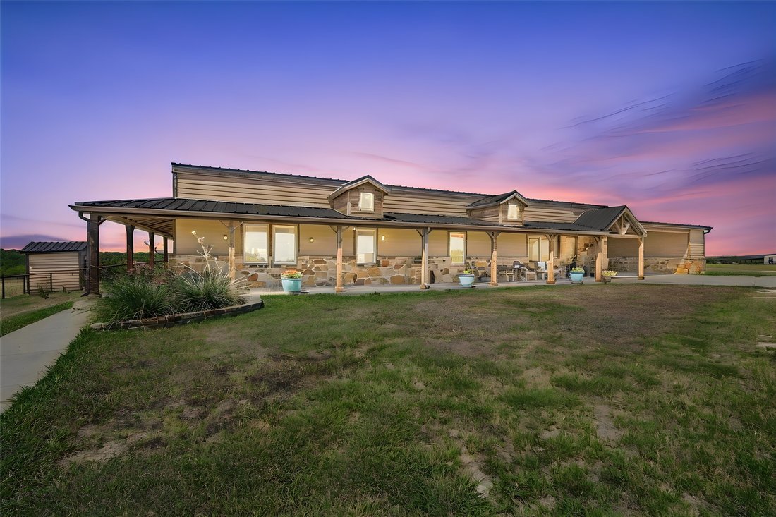 House in Maypearl, Texas, United States 1 - 18948914