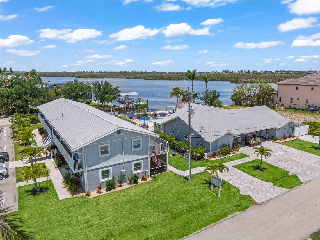 Condo in Cape Coral, Florida, United States 4 - 18952322