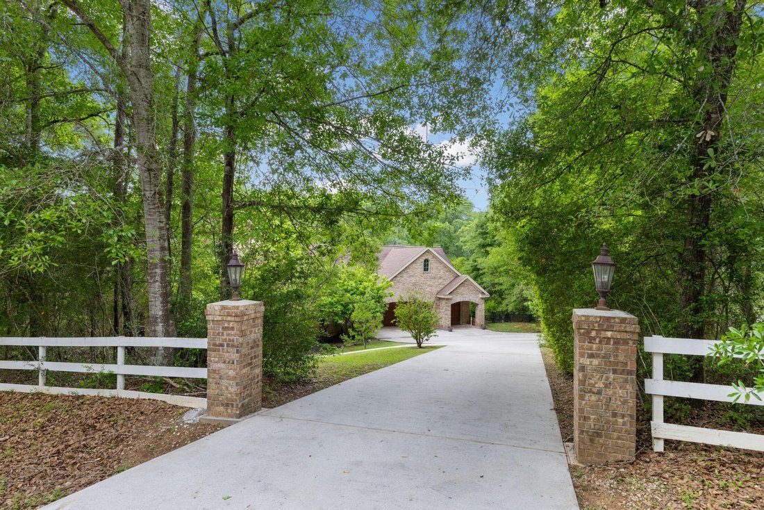 House in Conroe, Texas, United States 2 - 18953063