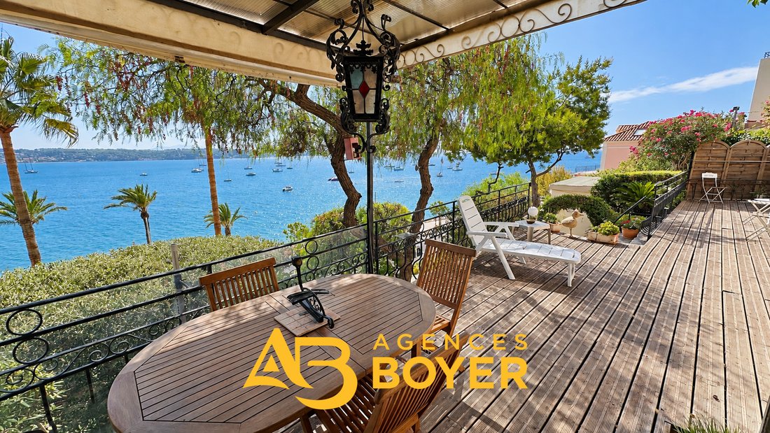 Apartment in Saint-Cyr-sur-Mer, Provence-Alpes-Côte d'Azur, France 1 - 18953237