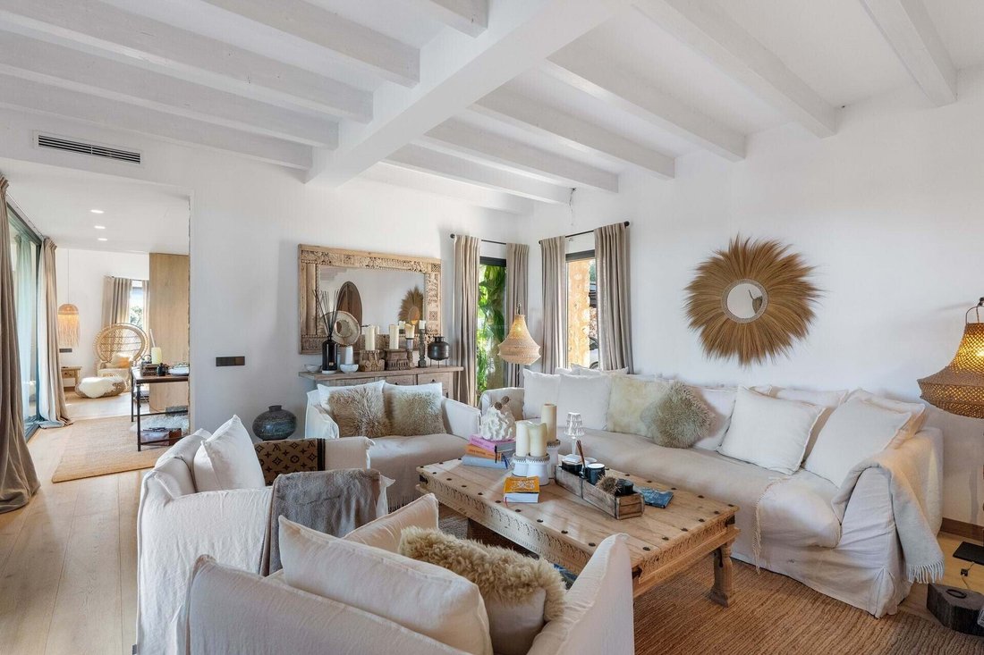 Finca in Llucmajor, Balearic Islands, Spain 2 - 18954392