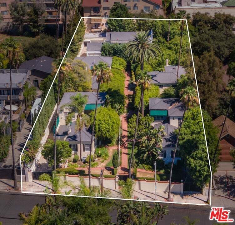 Los Angeles, California, United States 1 - 18952189
