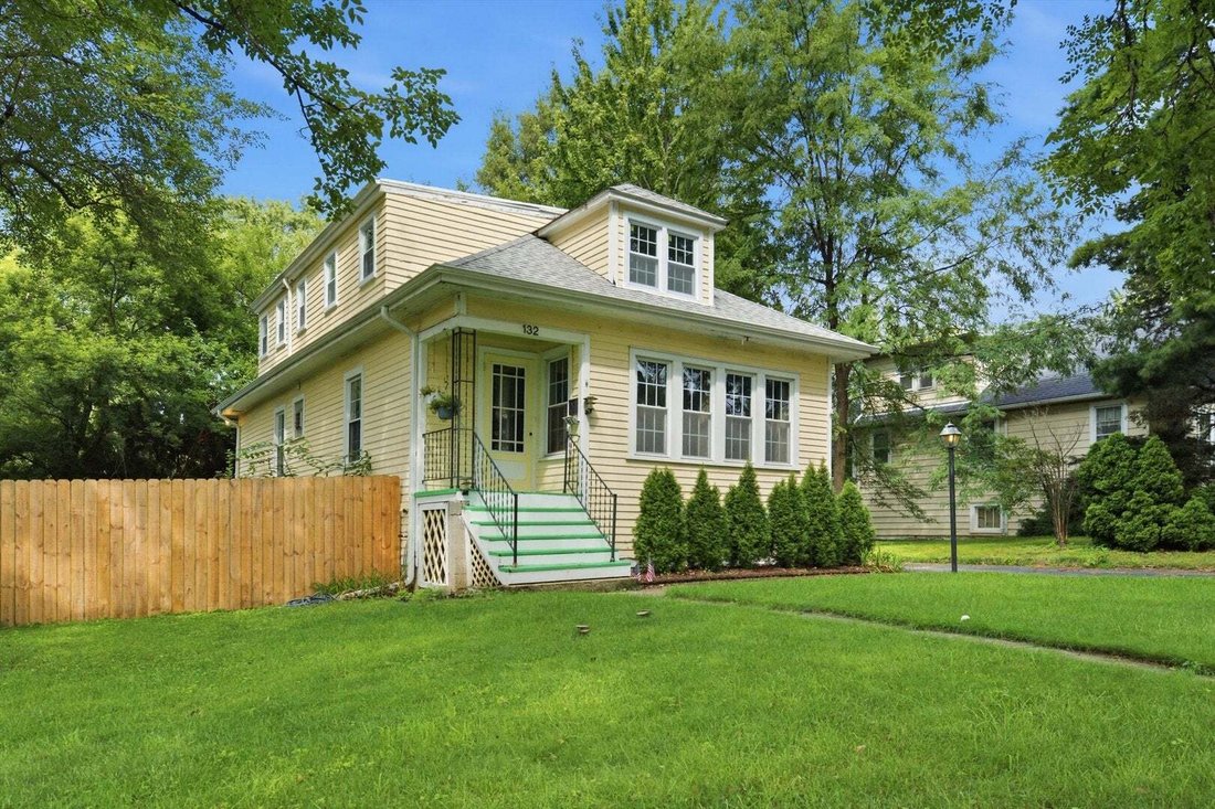 House in Hinsdale, Illinois, United States 2 - 18953367