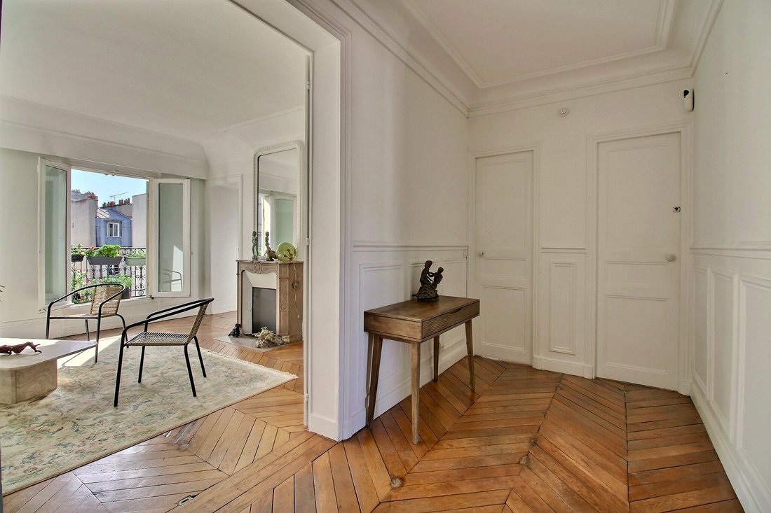 Apartment in Lorette-Martyrs, Paris 9e Arrondissement, Paris 3 - 18954596