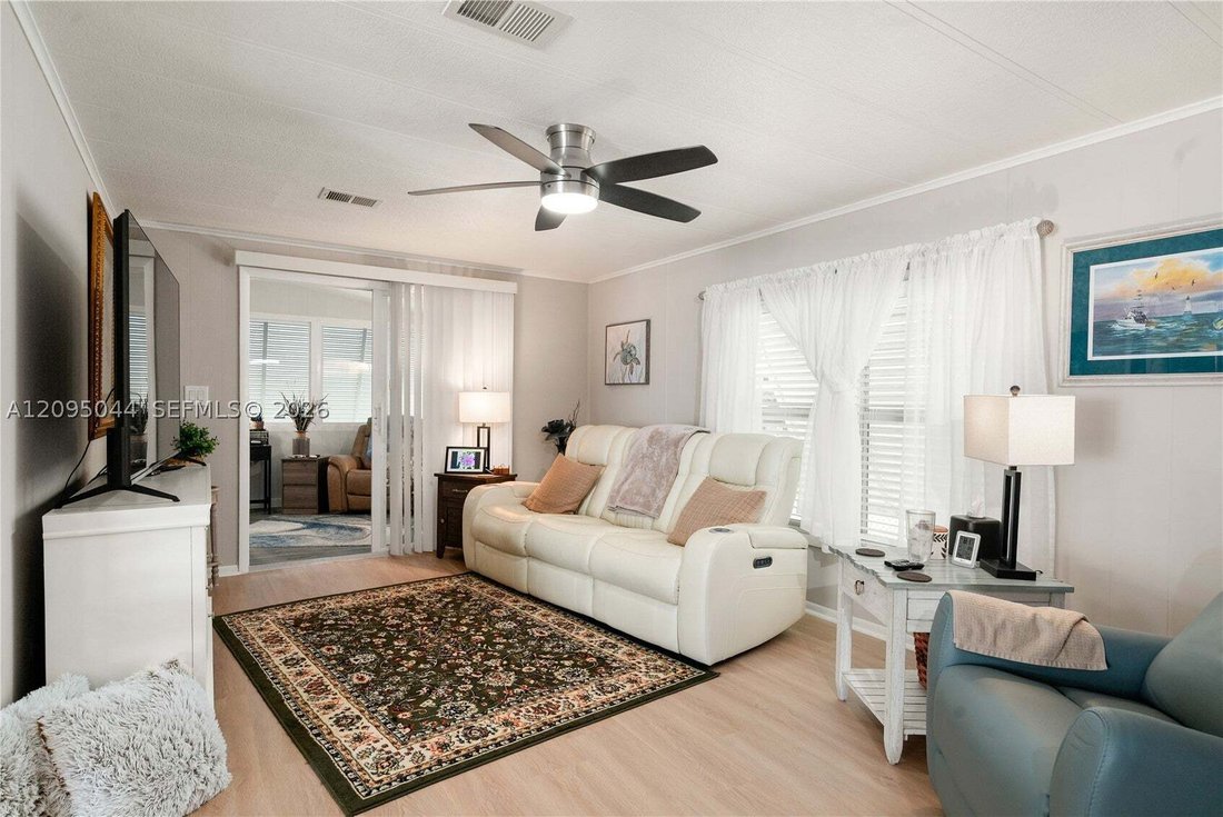 Key Colony Beach, Florida, United States 3 - 18954401