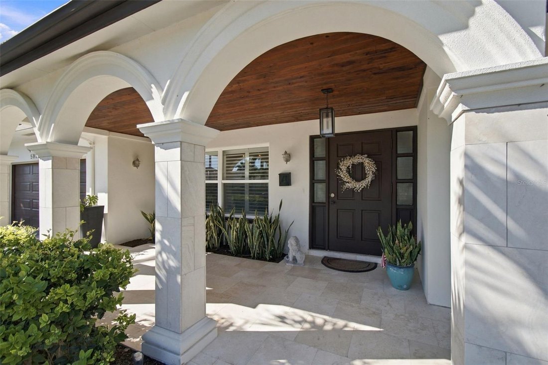 House in St. Petersburg, Florida, United States 3 - 18949058