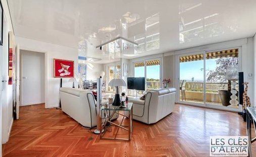 Apartment in Champvert-Point du Jour-Saint Irénée, Lyon 5e Arrondissement, Lyon 1