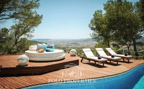 Villa in Sant Joan de Labritja, Balearic Islands, Spain 1