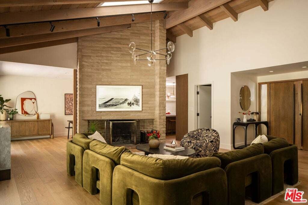 House in Los Angeles, California, United States 5 - 18952209