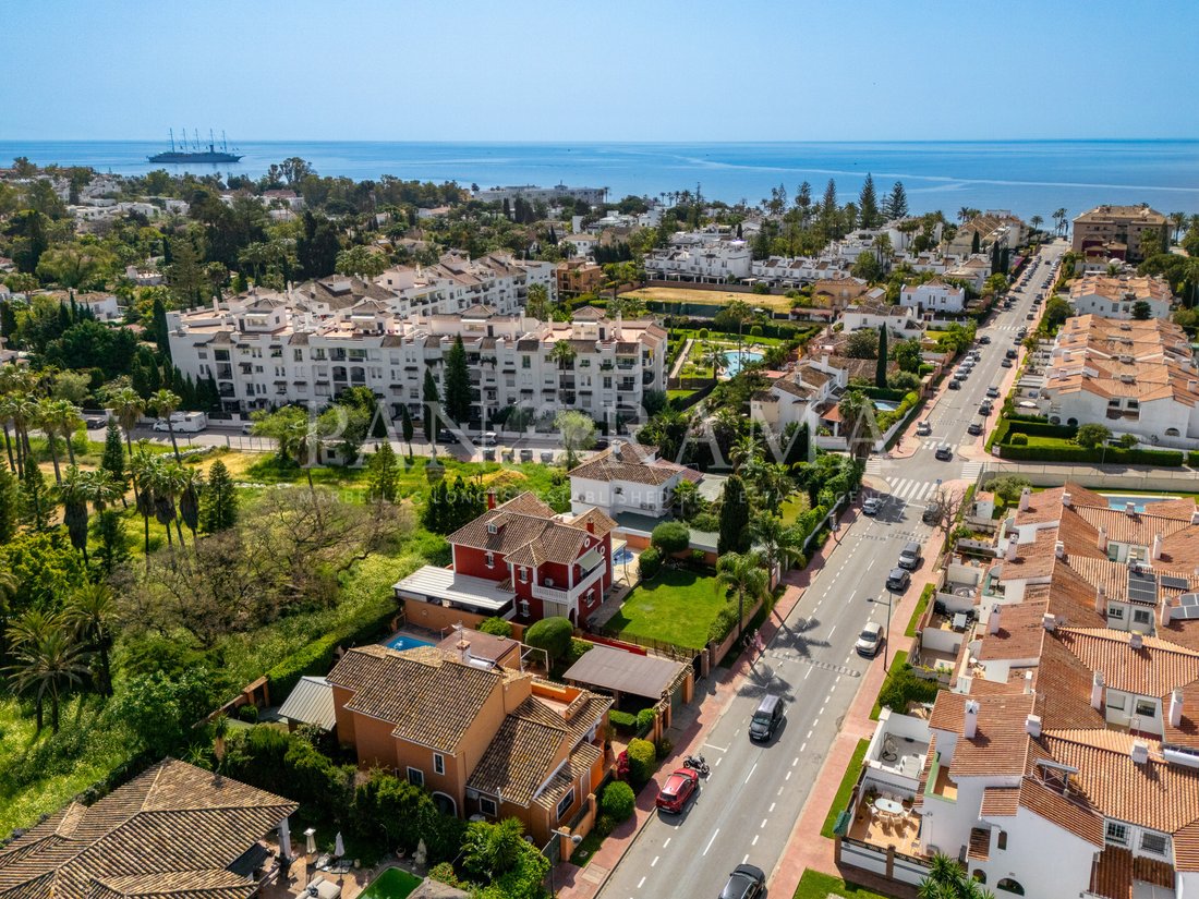 Villa in San Pedro de Alcantara, Andalusia, Spain 4 - 17873690