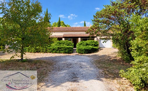 Villa in Les Rayols-Saint Lazare-Les Bousquets, Cuers, France 1