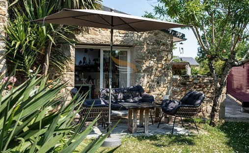 Villa in Ploeren, Brittany, France 1