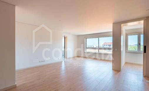 Apartment in Mafamude e Vilar do Paraiso, Porto District, Portugal 1