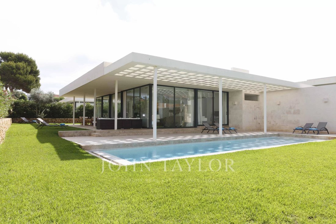 Chalet in Sant Lluis, Balearic Islands, Spain 1 - 18949839