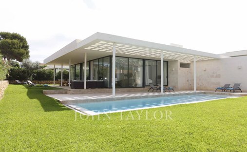 Chalet in Sant Lluis, Balearic Islands, Spain 1