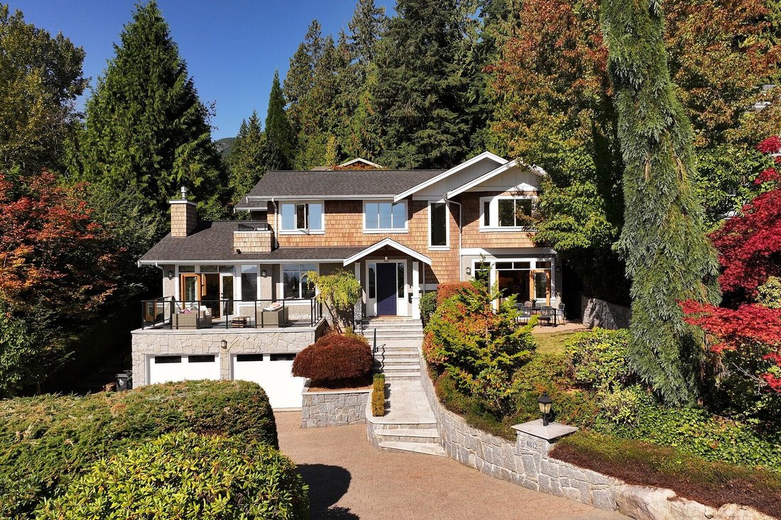 House in North Vancouver, British Columbia, Canada 2 - 18950888