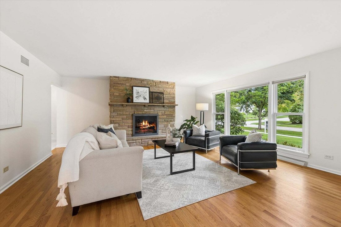 House in Glen Ellyn, Illinois, United States 5 - 18953321