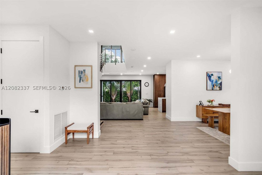 House in Miami, Florida, United States 4 - 18948568