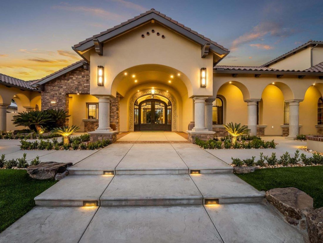 House in Fresno, California, United States 5 - 18952528