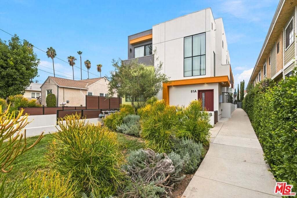 Alhambra, California, United States 3 - 18952204