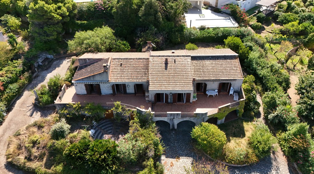 House in Grosseto-Prugna, Corsica, France 2 - 18950441