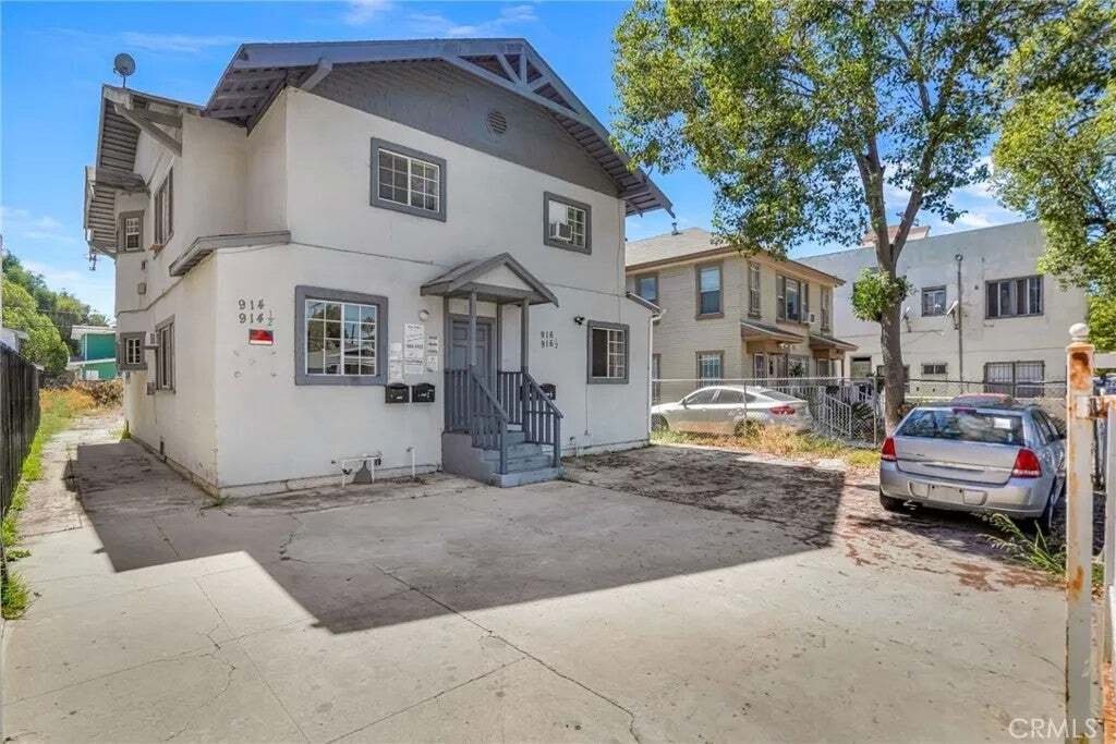 Los Angeles, California, United States 1 - 18953923