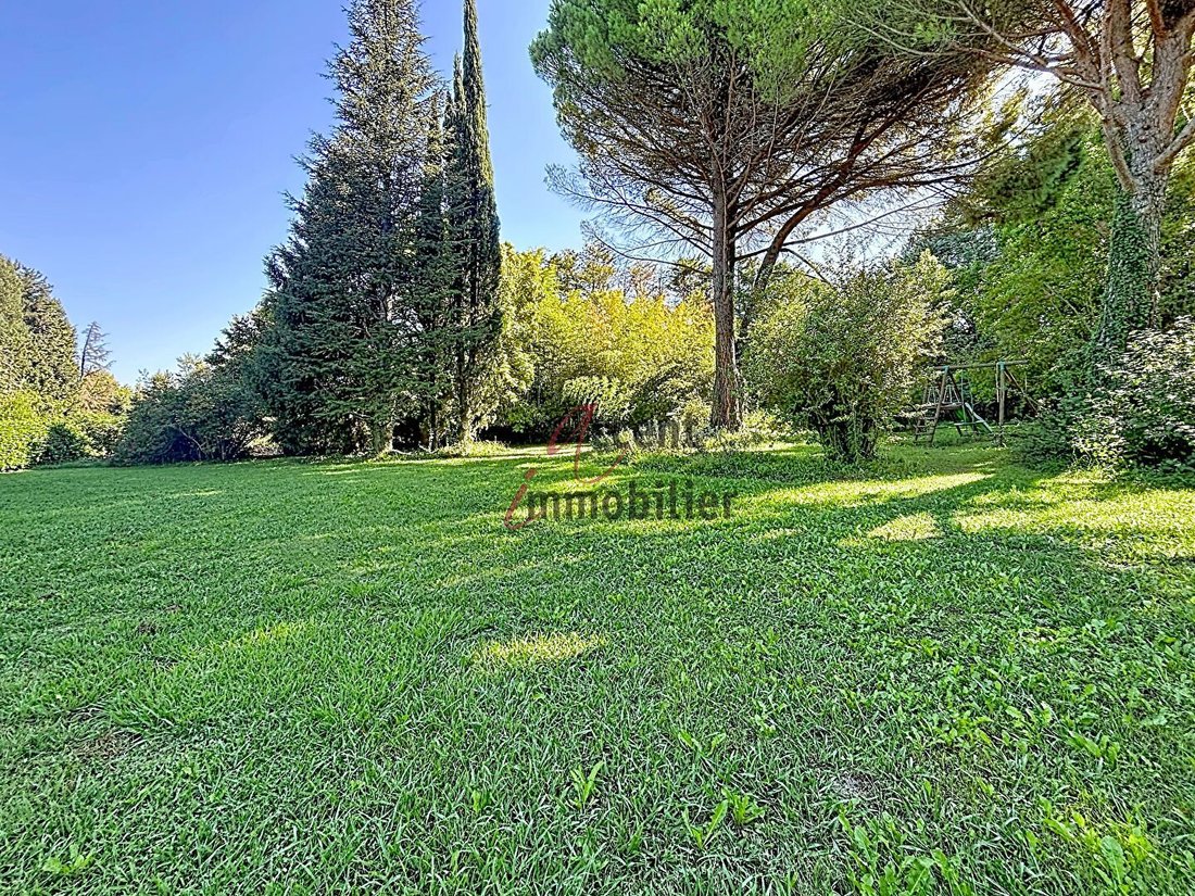 House in Orgon, Provence-Alpes-Côte d'Azur, France 4 - 18950068