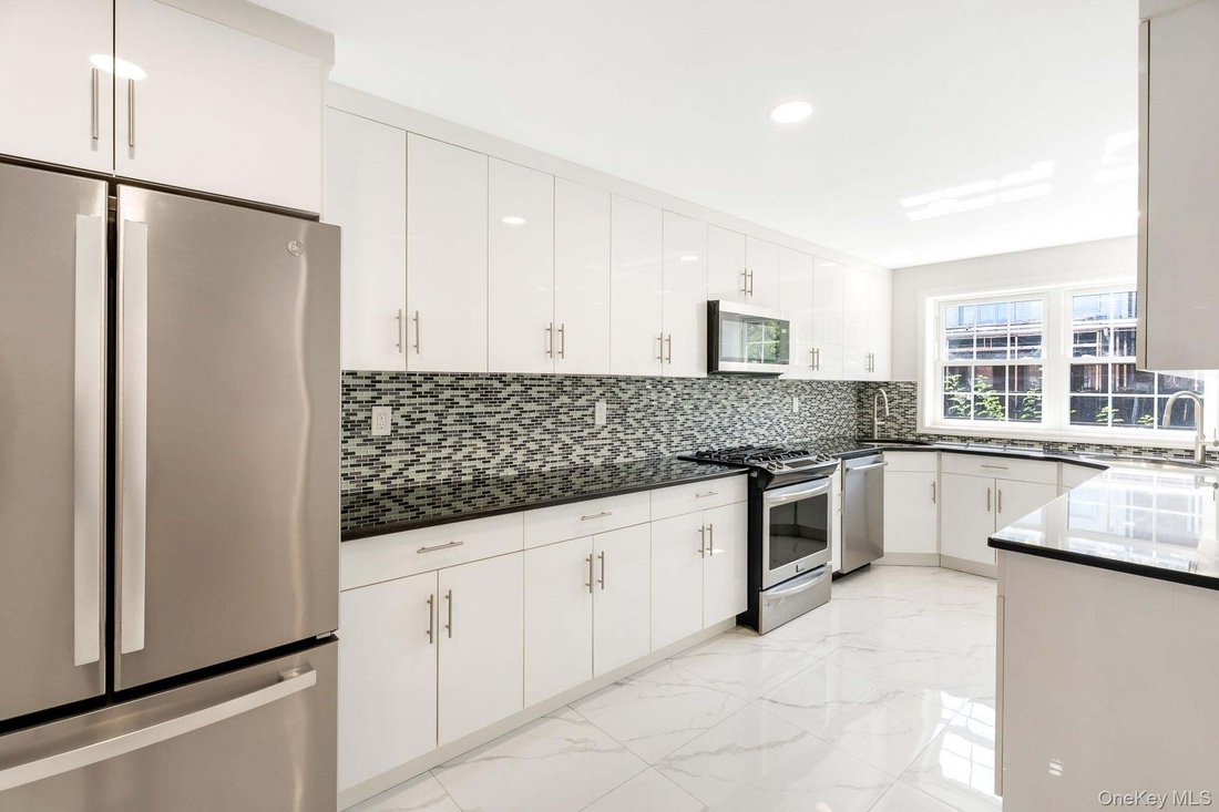House in New York, New York, United States 5 - 18948485
