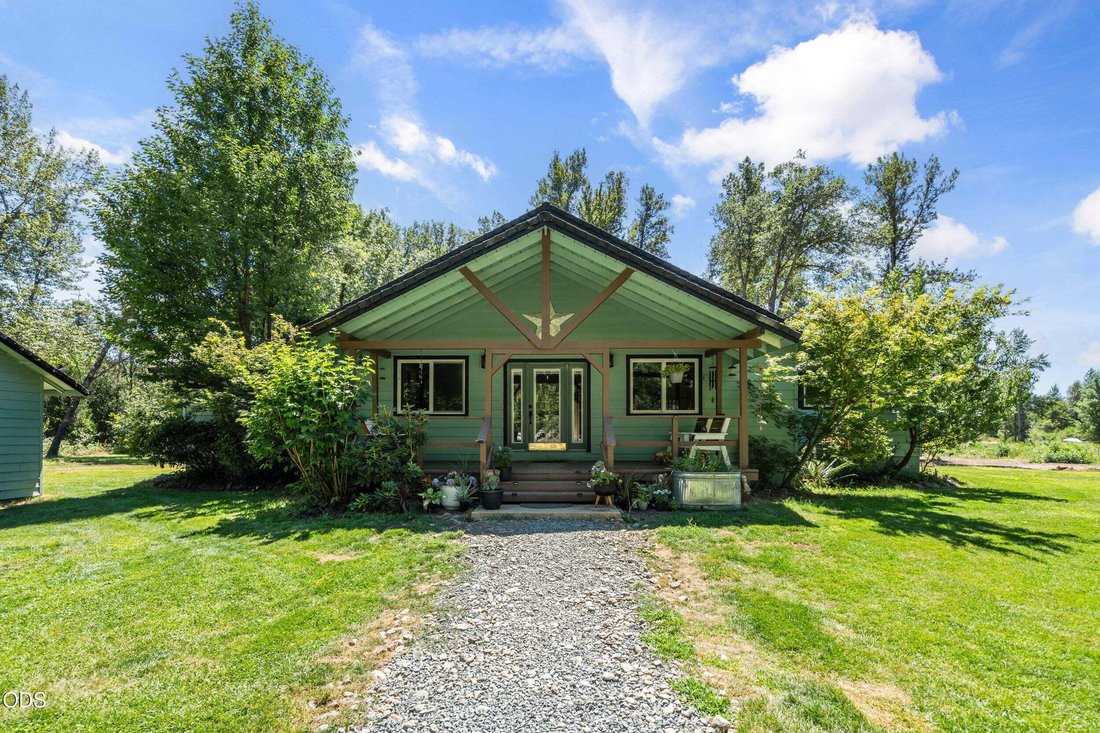 House in Cave Junction, Oregon, United States 4 - 18952029