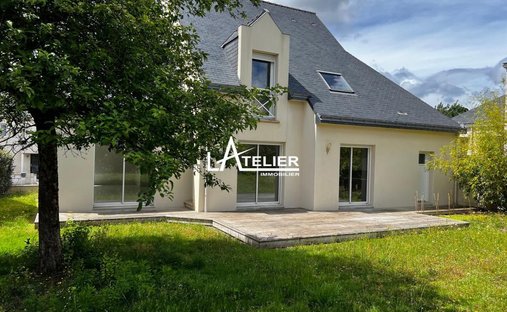 House in Nord Ouest, Sautron, France 1
