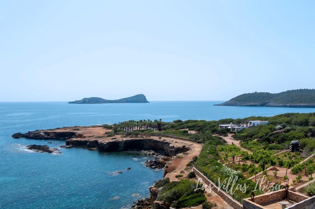 Villa in Sant Carles de Peralta, Santa Eularia des Riu, Balearic Islands 4 - 14012115