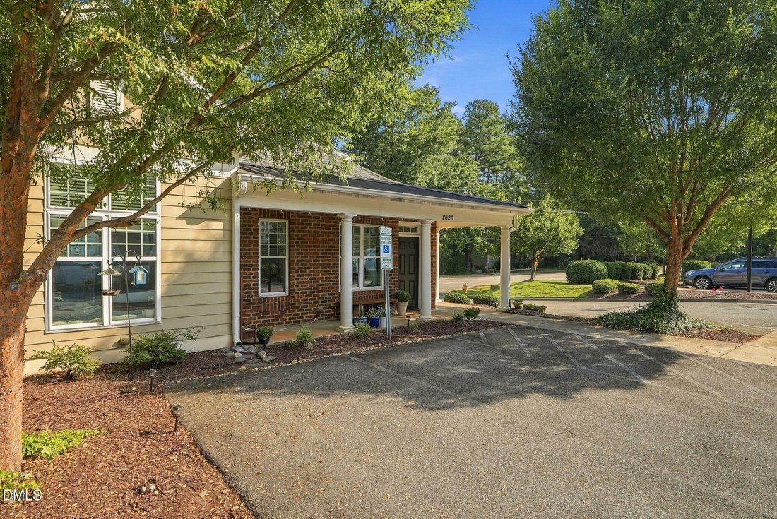 Townhouse in Raleigh, North Carolina, United States 4 - 18952847