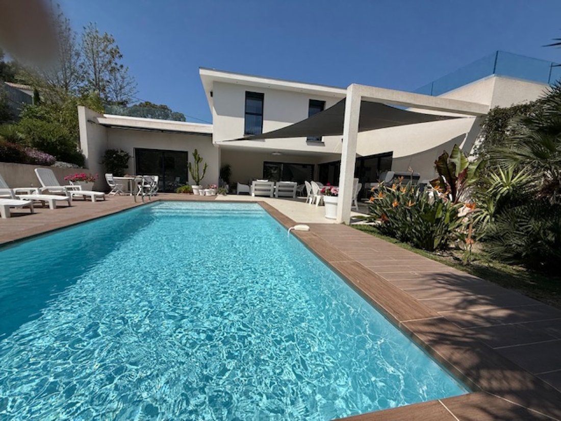 House in Bandol, Provence-Alpes-Côte d'Azur, France 1 - 18013715