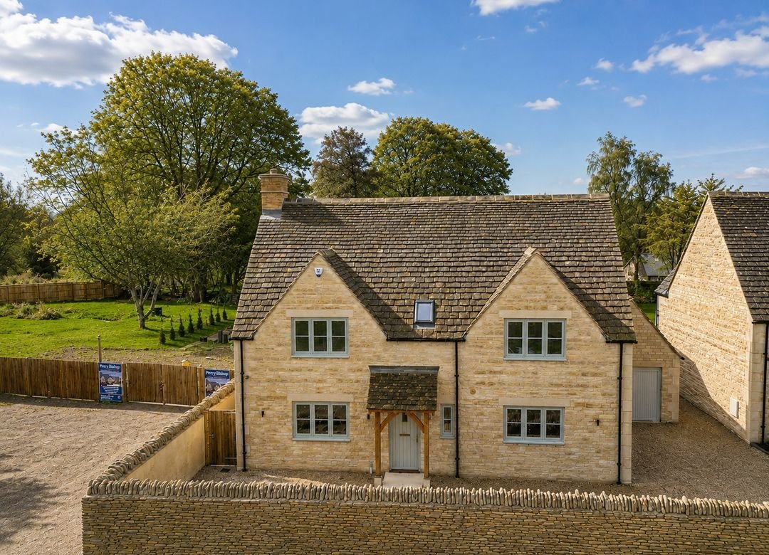 House in Cirencester, England 2 - 17493083