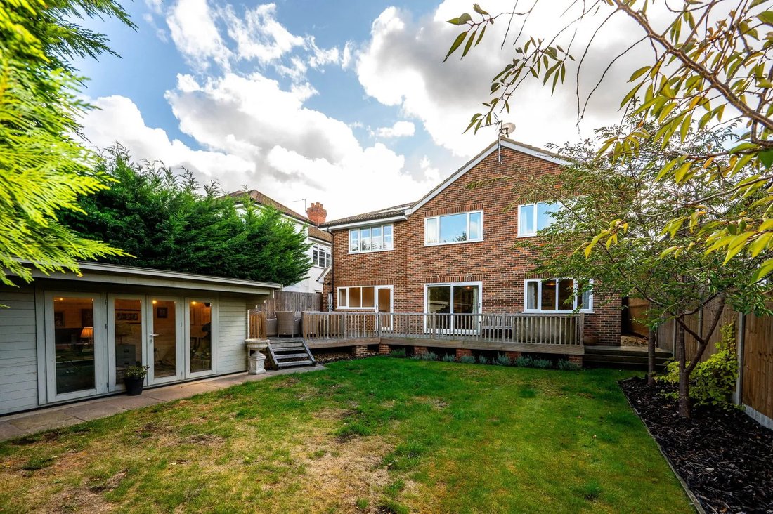 House in Great Bookham, England 1 - 18952236